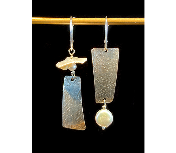 "Freshwater Pearl & Sterling Silver Earrings" - Shelley Kaldunski